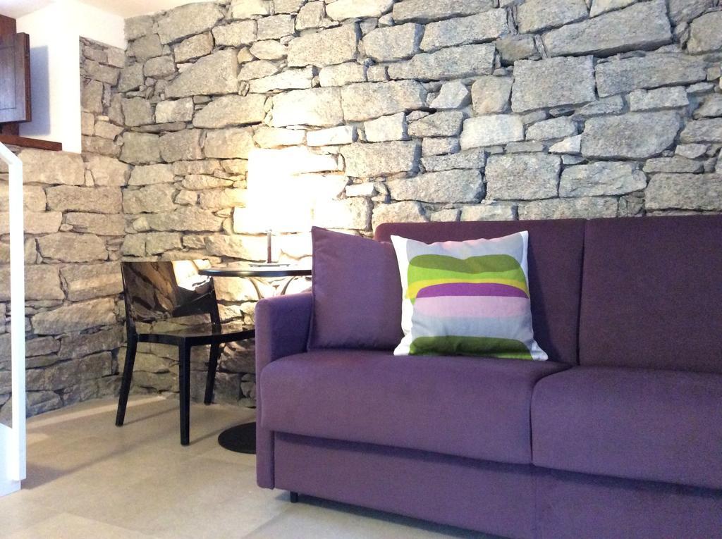 Ca' Del Borgo Hotel Cadarese Ruang foto