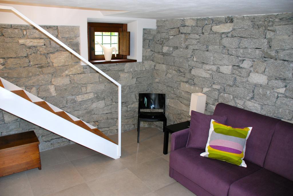Ca' Del Borgo Hotel Cadarese Bagian luar foto